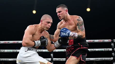 Boxing: Nikita Tszyu knocks out Koen Mazoudier, full fight .